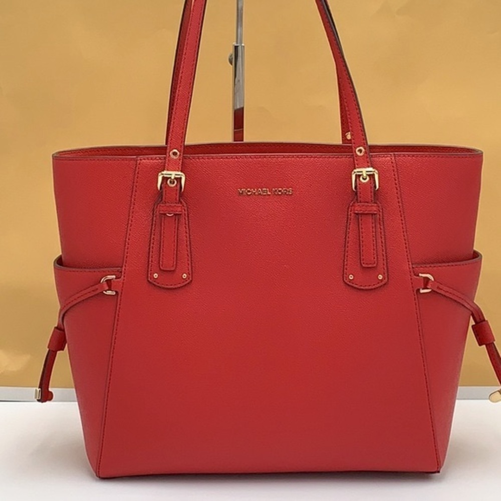 MICHAEL KORS Voyager East West Tote Crimson color - Picture 2 of 16